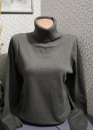 Светр гольф водолазка.