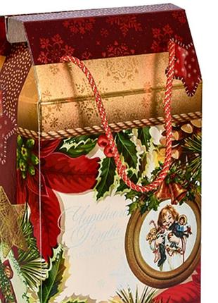 Коробка новогодняя