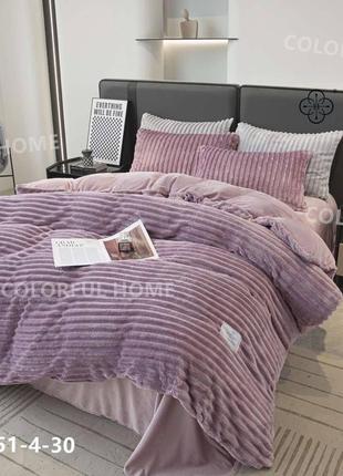 Чудовий подарунок рідним на новорічні свята велюровий комплект постільної білизни гарної кольорової гами