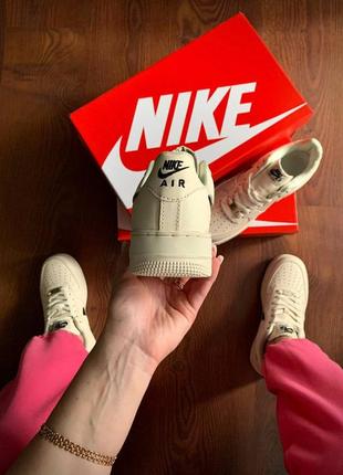 Кросівки жіночі Nike Sportswear DQ1012-012 cream & black6 фото