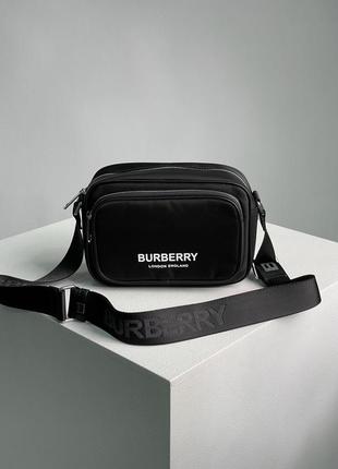 Сумка - мессенджер burberry paddy bag in black черный2 фото