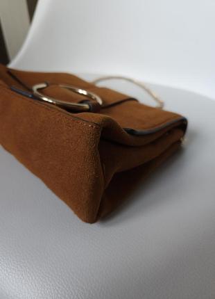 Женская кожаная сумочка mango, горчичная сумочка кросс боди, стильная сумка на цепочке6 фото