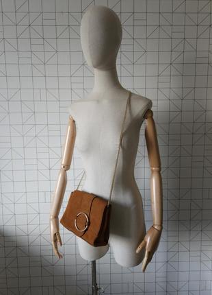 Женская кожаная сумочка mango, горчичная сумочка кросс боди, стильная сумка на цепочке3 фото