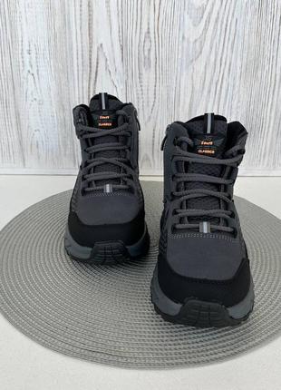 Зимові черевики для хлопців - дитяче та підліткове взуття2 фото