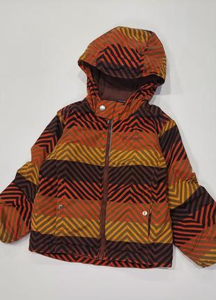 Оригинальная демисезонная куртка columbia в геометричесеий принт 5-7 лет8 фото
