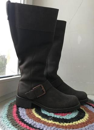 Кожаные сапоги