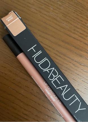 Автоматичний олівець для губ huda beauty lip contour 2.0 automatic matte lip pencil2 фото