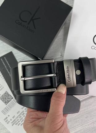 Чоловічий ремінь calvin klein чорний в подарунковій коробці3 фото