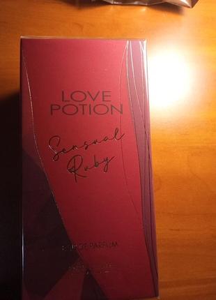 Парфюмированная вода love potion sensual ruby