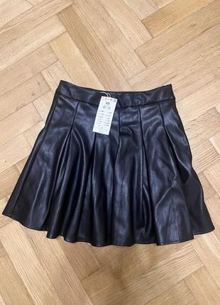 Юбка тенниска кожаная xs новая cropp