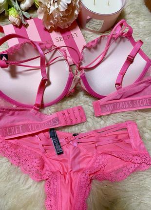 Комплект нижнего белья victorias secret малиновый5 фото