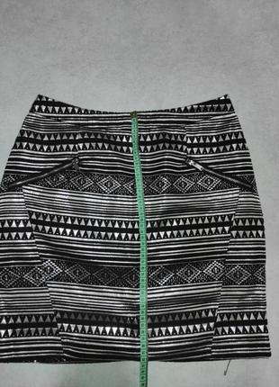 Нарядная серебристо черная жаккардовая  юбка4 фото