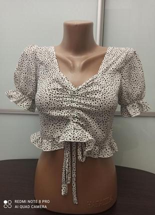 Shein . кофта біла з чорним горошком.