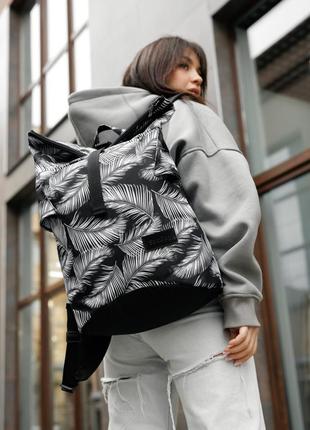 Жіночий рюкзак ролл sambag rolltop kzn чорний принт "palm"5 фото