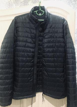 Чорна демісезонна куртка h&m нова (48-50)
