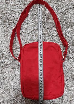 Шикарная вместительная женская сумочка через плече от dakine.8 фото