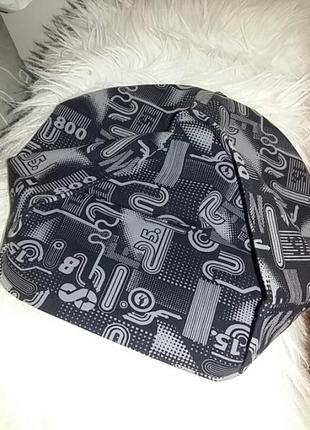 Двойная мужская шапка. швейцария