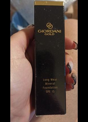 Мінеральна тональна основа giordani gold