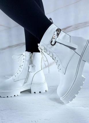 Жіночі зимові шкіряні черевики