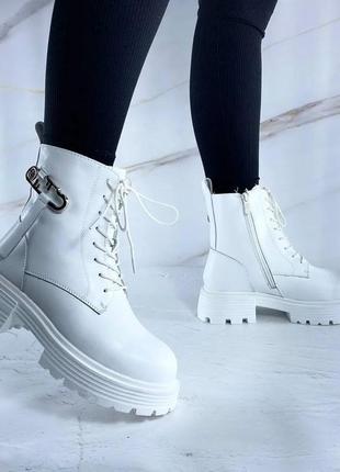 Жіночі зимові шкіряні черевики