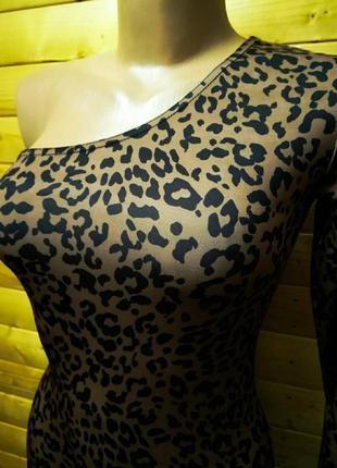 179.шикарное облегающее платье на одно плечо успешной английской марки misspap.новое, с биркой4 фото