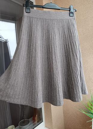 Утепленная вязаная юбка миди с содержанием шерсти ангоры и кашемира3 фото