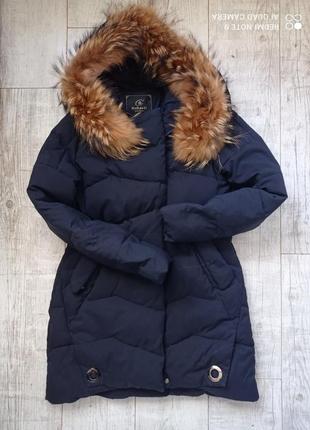 Теплая женская удлиненная куртка в идеальном состоянии