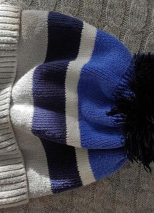 Шапка з помпоном