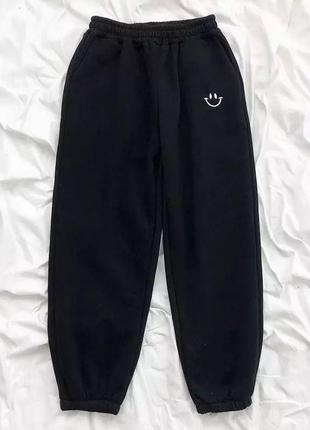 Спортивные штаны на флисе джоггеры на резинках теплые стильные базовые на высокой посадке черные серые2 фото