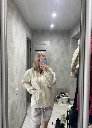 Куртка ветровка