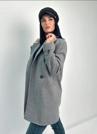 Демисезонное пальто женское классическое застежка-пуговица4 фото