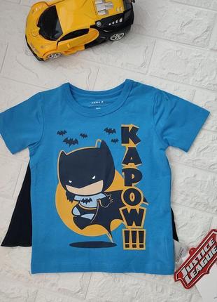 Нова! крутая футболка с плащем для маленького бэтмена от nutmeg 80 р. 9-18 месяцев