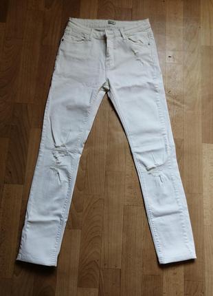 Белые рваные джинсы, р 363 фото