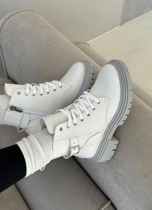 Біла базова пара на кожен день 🔥 черевики з натуральної шкіри,  підошва терморезина ідеальні для зими