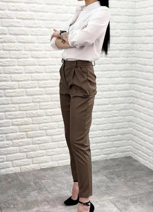 Кожаные брюки женские прямые классические6 фото