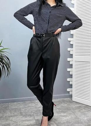 Кожаные брюки женские прямые классические