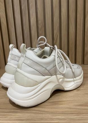 Шкіряні кросівки на платформі