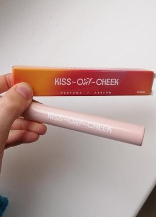 Парфуми kiss-on-cheek 13perfumes 10ml