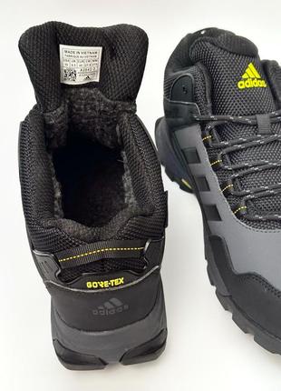 Зимові кросівки adidas terrex з хутром (gore tex) (маломірять)8 фото