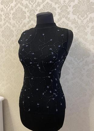 Нарядний вишитий топ