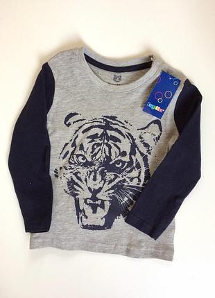 Футболка с длинным рукавом