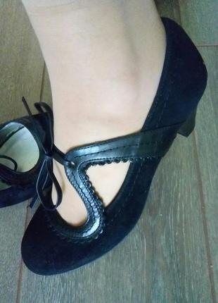 Черные кожаные замшевые туфли с застежкой шнуром per una7 фото