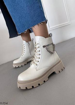 Кожаные зимние женские сапоги