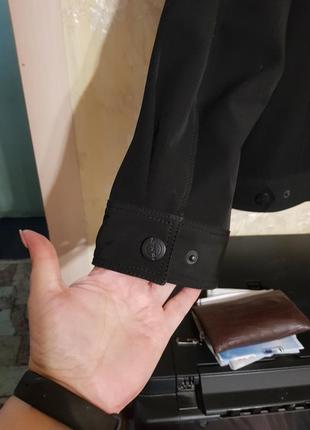 Стильная демисезонная куртка для мужчин черного цвета5 фото