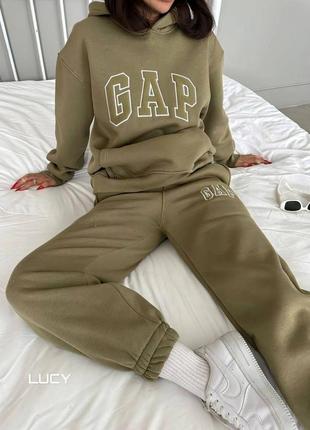 Жіночий костюм gap