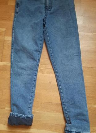 Зимние джинсы на флисе. рост 152см.