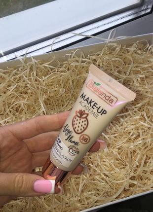 Тональний крем флюїд легкий крем