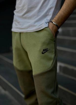 Оригінальні штани nike tech fleece