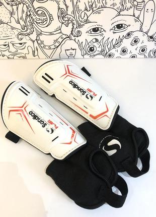 Щетки для футбола sondico