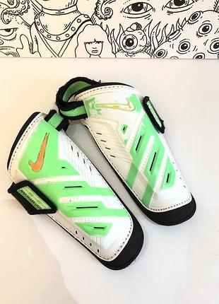 Щетки для футбола nike